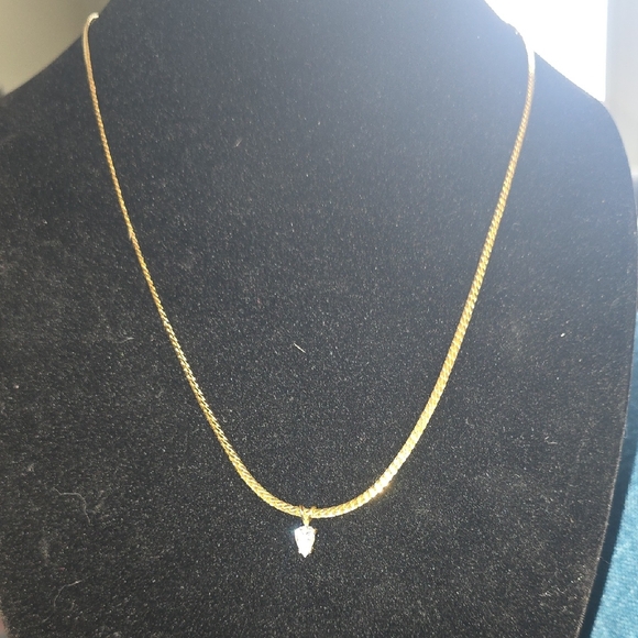 No Label Jewelry - Gold Chain Necklace with Heart Pendant - Women's Jewelry